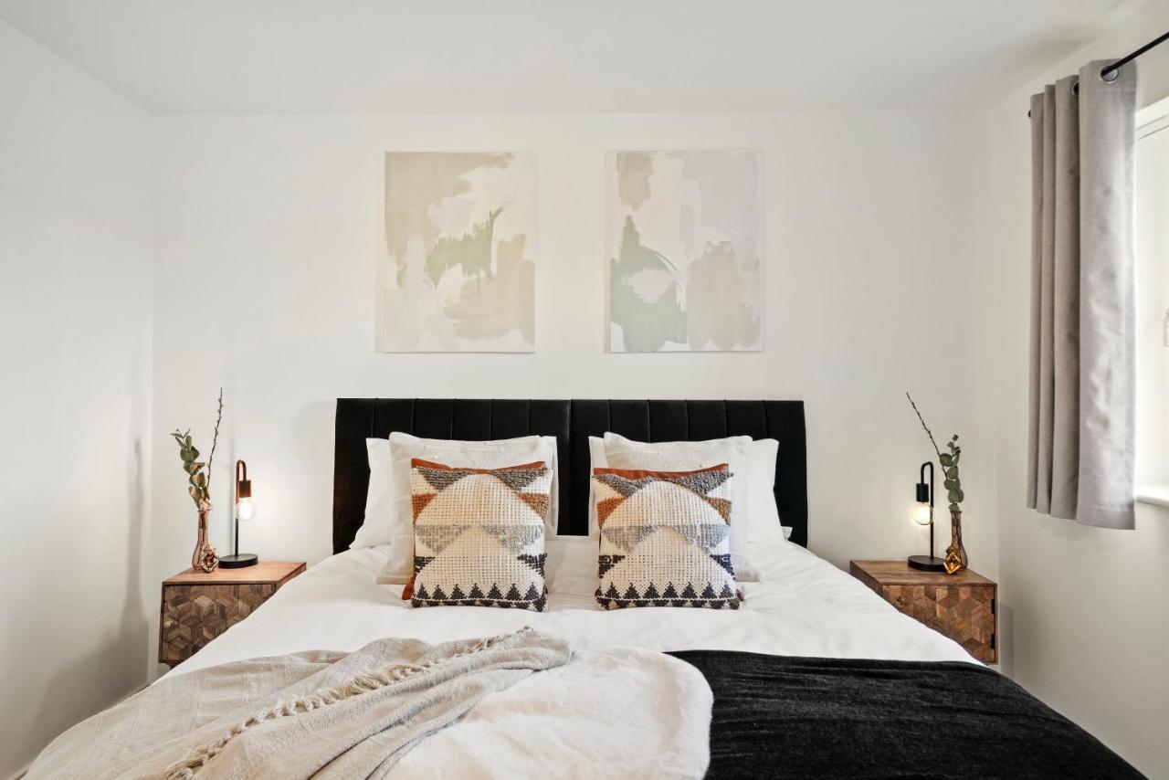 Luxury Apartment At Holt House Milton Keynes Exterior foto