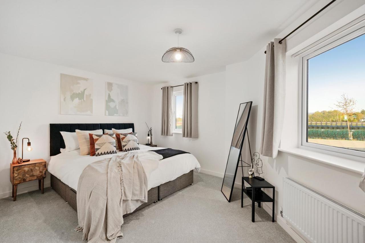 Luxury Apartment At Holt House Milton Keynes Exterior foto
