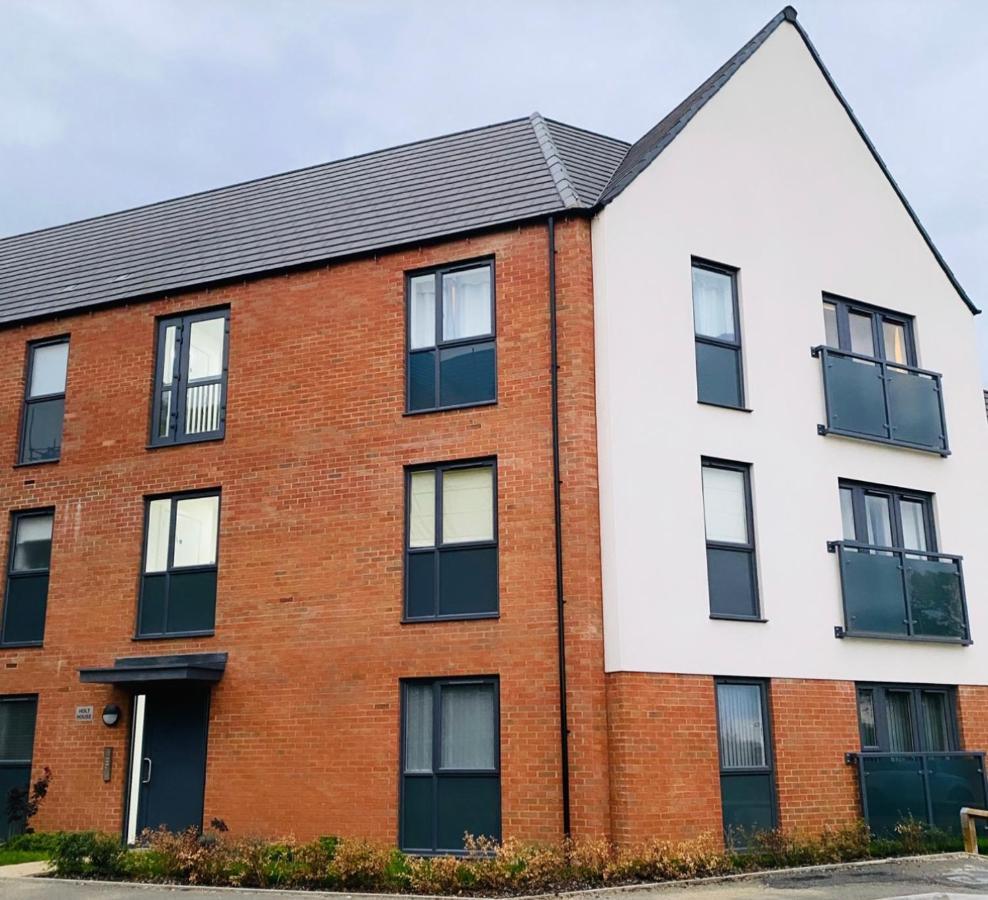 Luxury Apartment At Holt House Milton Keynes Exterior foto